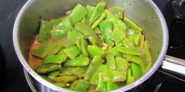 яичница с плоской стручковой фасолью