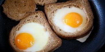 яичница в иллюминаторе