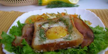 яичница в хлебе