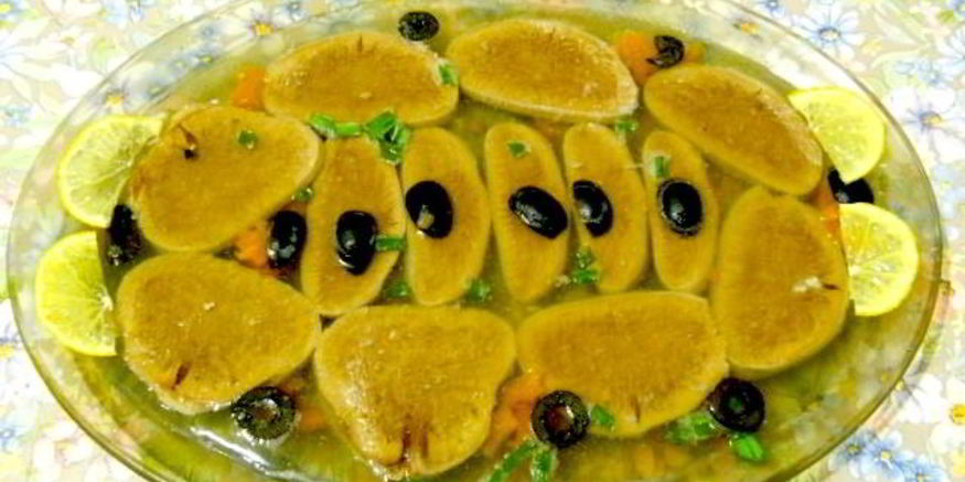 Рецепт заливного из говяжьего языка с маслинами