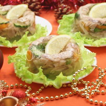 Заливное из курицы Новогоднее
