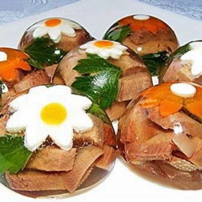 Заливное из свиного языка праздничное