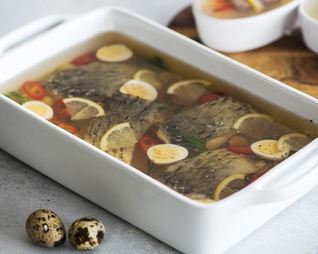 Заливной карп с медом