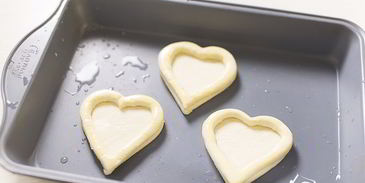 слоеные сердечки с жюльеном из креветок