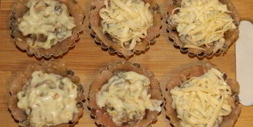 жюльен в корзиночках из куриного филе